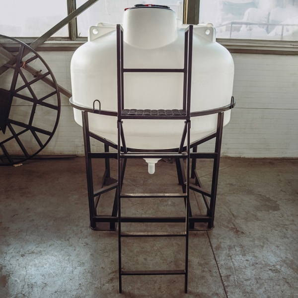 картинка Емкость ЦКТ 3000л с патрубком 